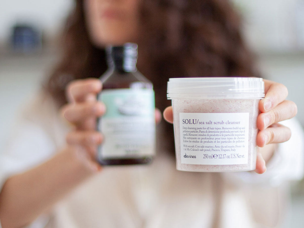 Las razones por las que deberías probar un exfoliante para el cuero cabelludo