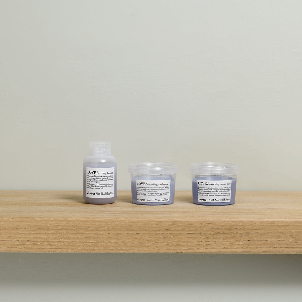 Translation missing: es.products.general.vendor: ESSENTIAL HAIRCARE LOVE Smoothing Shampoo Champú suavizante para cabello grueso o encrespado-100x.jpg?v=1764343073
